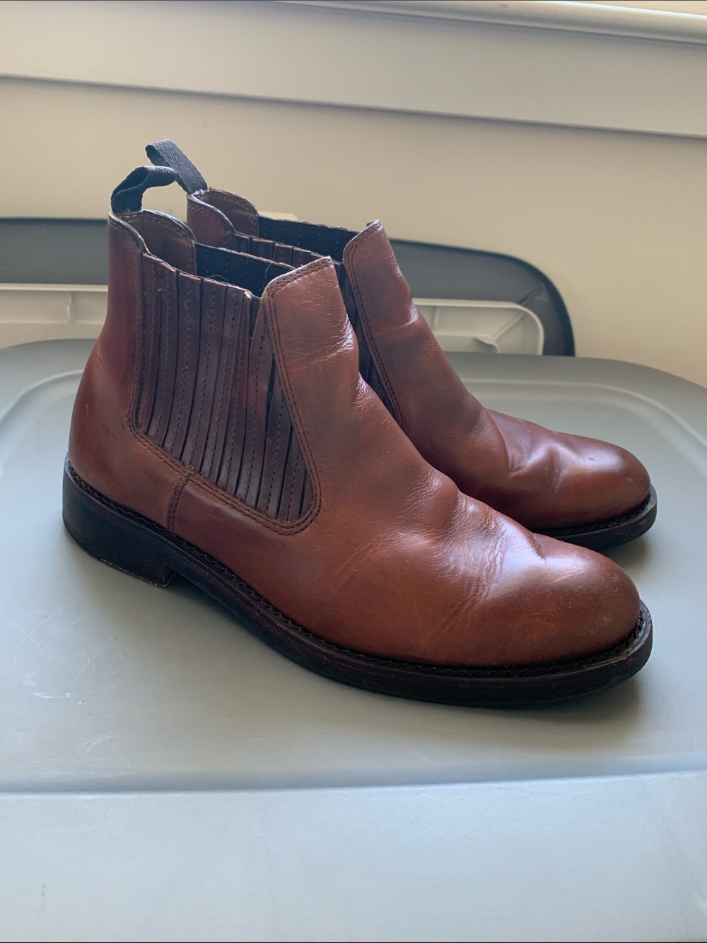 L.L. Bean Signature Men's Brown Leather Chelsea Boots Classic Slip-On Style 8.5